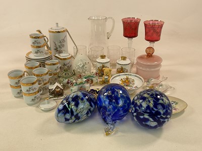 Lot 190 - A quantity of ceramics and glass, including...