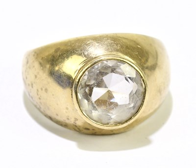 Lot 1140 - A substantial 9ct yellow gold signet ring,...