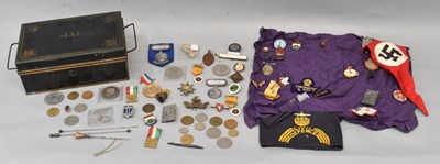 Lot 358 - An interesting mixed lot of collectors' items...