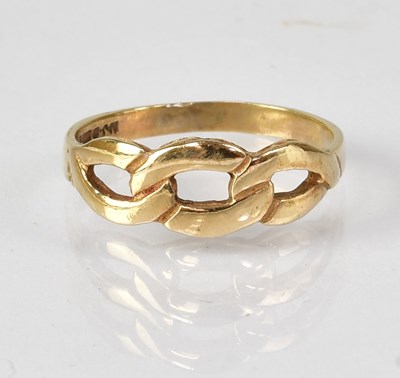 Lot 608 - A 9ct gold ring in the form of three chain...