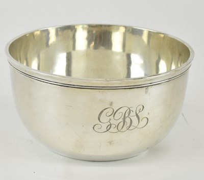 Lot 1201 - A George V hallmarked silver sugar bowl,...