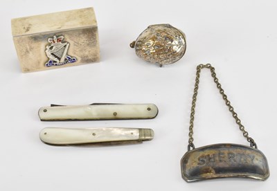 Lot 1190 - A George V hallmarked silver matchbox holder,...