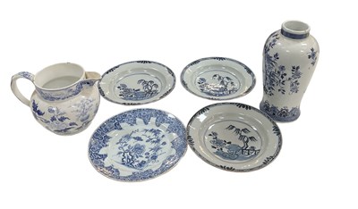 Lot 1094 - Three Chinese blue and white export ware...