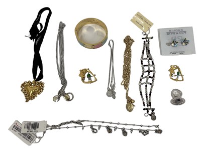 Lot 1338 - A quantity of designer costume jewellery...