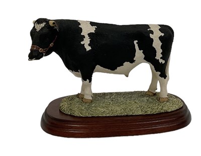 Lot 604 - BORDER FINE ARTS; a model of a cow, 'Dairy...