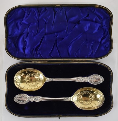 Lot 1154 - WILLIAM HUTTON & SONS LTD; a cased pair of...