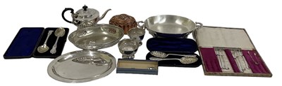 Lot 1113 - A quantity of silver plated items including...