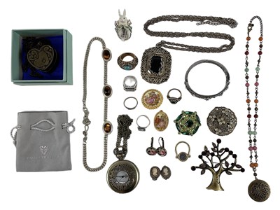 Lot 1359 - A small quantity of costume jewellery...