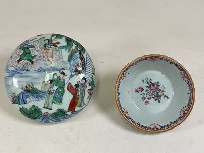 Lot 279 - A Chinese porcelain circular covered bowl,...