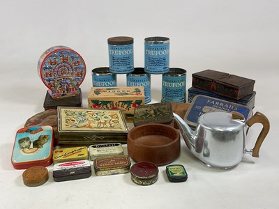 Lot 89 - A quantity of advertising tins and other...