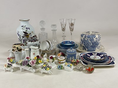 Lot 210 - A quantity of decorative ceramics including...