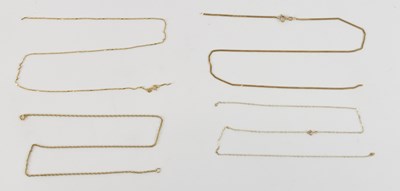 Lot 1313 - Four 9ct yellow gold necklaces (all af),...