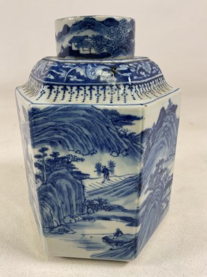 Lot 275 - A large late 19th century Chinese blue and...