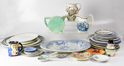 Lot 285 - A quantity of mixed ceramics including blue...