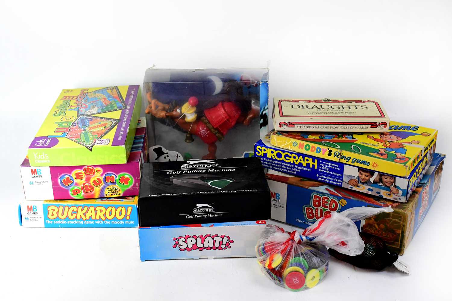Lot 217 - A collection of children's games