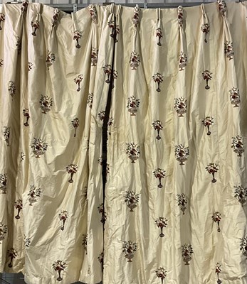 Lot 140 - A hand finished curtain with a matching...