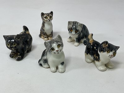 Lot 203 - WINSTANLEY POTTERY: five kittens in various...