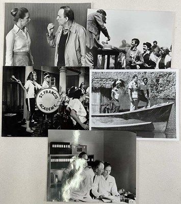 Lot 1925 - Five black and white lobby cards comprising...