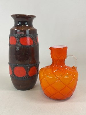 Lot 302 - A Scheurich West German fat lava vase model...