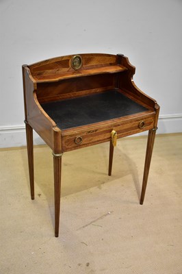 Lot 138 - A French inlaid kingwood single drawer writing...