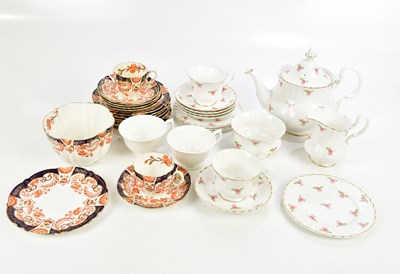 Lot 837 - AYNSLEY; an 'Imari' pattern part tea service...