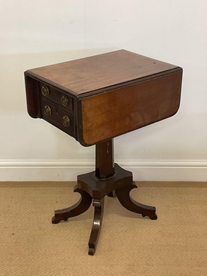 Lot 852 - An early Victorian mahogany drop-leaf work...