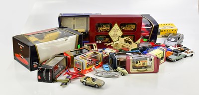 Lot 736 - A collection of assorted vintage vehicles...