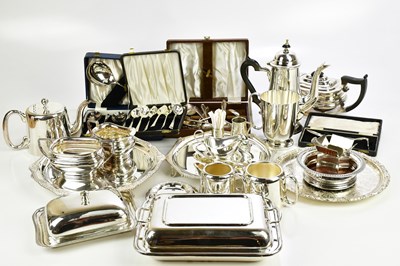 Lot 574 - A quantity of plated items including three...