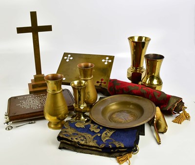 Lot 557 - A collection of assorted metalware including...