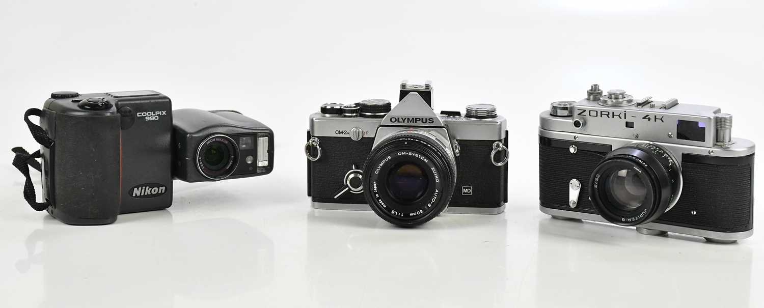 Lot 2675 - Three cameras, including a Zorki-4K...
