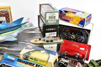 Lot 1083 - FORMULA ONE (F1) INTEREST; a collection of...