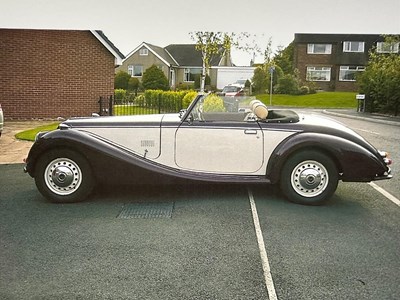 Lot 1000 - A 1989 Royale Sabre two seater sports car...