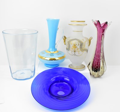 Lot 534 - Five items of decorative coloured art glass,...