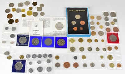 Lot 743 - A collection of UK and World coins to include...