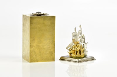 Lot 40 - STUART DEVLIN; an Elizabeth II hallmarked...