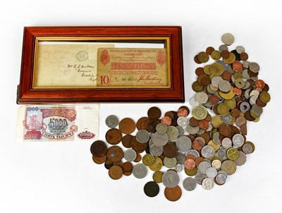 Lot 781 - A collection of UK and world coinage and...