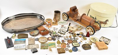Lot 353 - A mixed lot of collectors' items including...