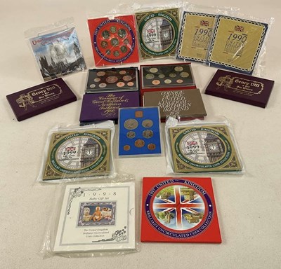 Lot 690 - ROYAL MINT; a proof coin set for 1989 and...