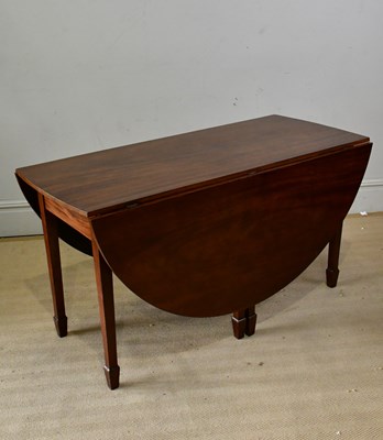 Lot 215 - 1: A George III mahogany drop-leaf dining...