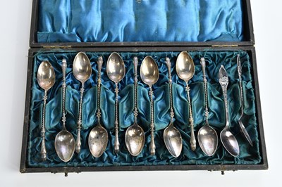 Lot 206 - A cased part set of twelve white metal...