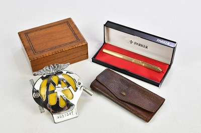 Lot 1223 - A small collectors' lot including a Parker...