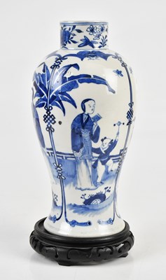 Lot 1066 - A late 19th century Chinese blue and white...