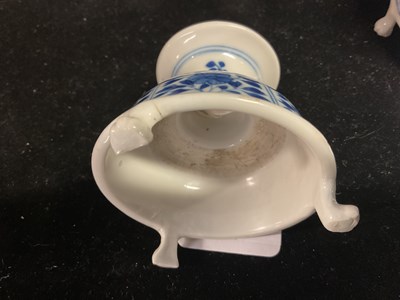 Lot 1013 - A pair of Chinese blue and white porcelain...
