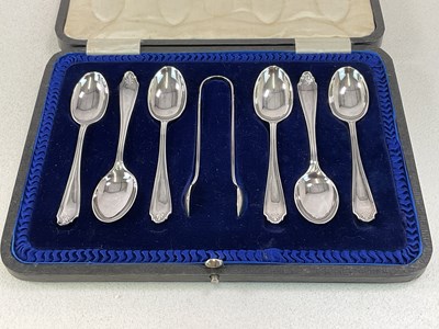 Lot 568 - A cased set of six George V hallmarked silver...