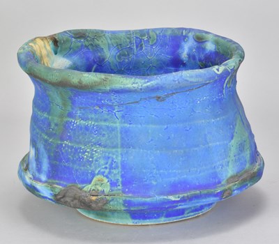 Lot 69 - ASHLEY HOWARD (born 1963); a large stoneware...