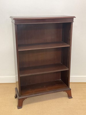 Lot 799 - An early 20th century mahogany bookcase with...