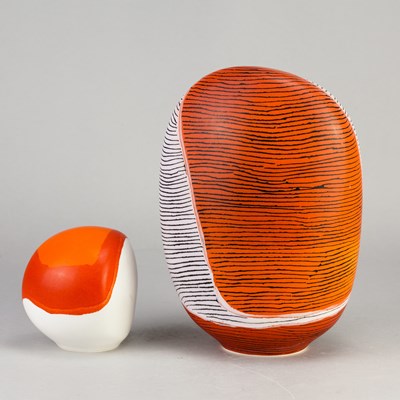 Lot 610 - PIPPIN DRYSDALE (born 1943); a porcelain...
