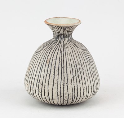 Lot 698 - WAISTEL COOPER (1921-2003); a stoneware bud...