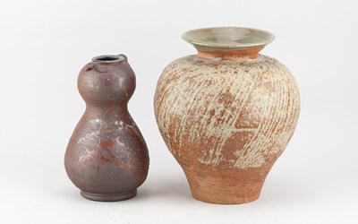 Lot 49 - JIM KEELING for Whichford Pottery; a fluted...