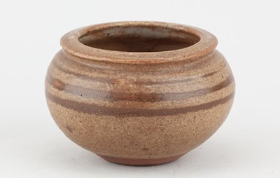 Lot 79 - NORAH BRADEN (1901-2001); a stoneware bowl...